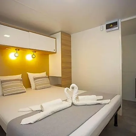 Hotel Mobile Homes Plava Laguna